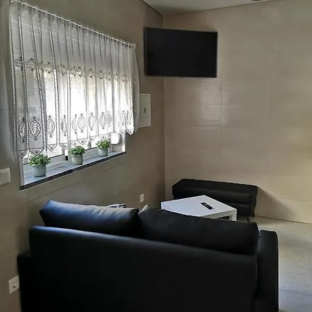 Casinha D'avo * נאזרה