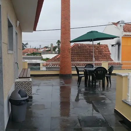 Casinha D'avo * נאזרה
