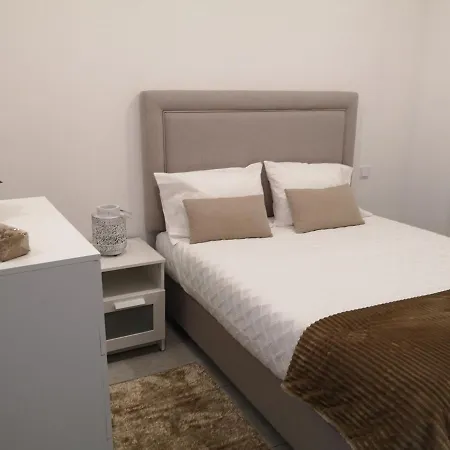 Casinha D'avo 度假居 纳扎雷