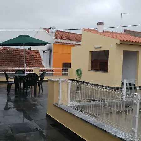 펜션 Casinha D'avo