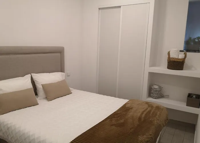 Casinha D'avó Casa de Férias Nazaré